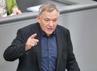 Gesundheitsreform: Van Aken wirft Warken ''Sozialraub'' vor