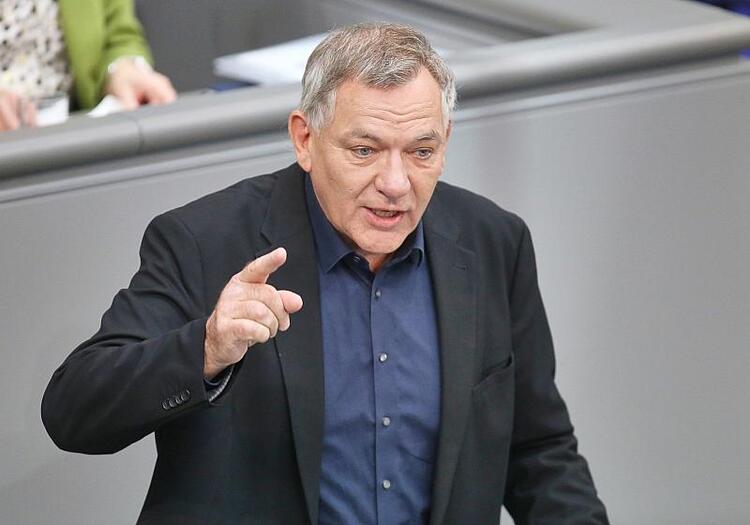 Gesundheitsreform: Van Aken wirft Warken 