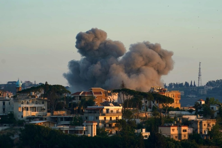 Israel fliegt nach Evakuierungsanordnung erneut Luftangriffe auf den Libanon