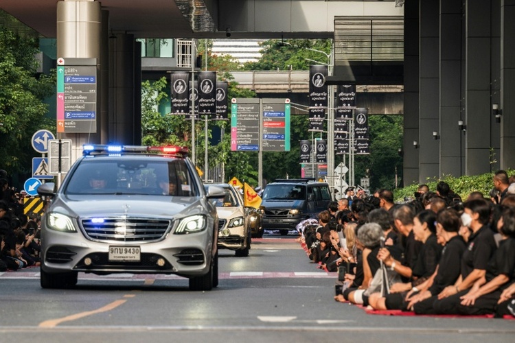 Tausende Thailänder erweisen verstorbener Prinzessin Bha in Bangkok die letzte Ehre