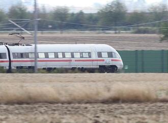 Bahnstrecke Hamburg-Berlin nach Sanierung wieder in Betrieb