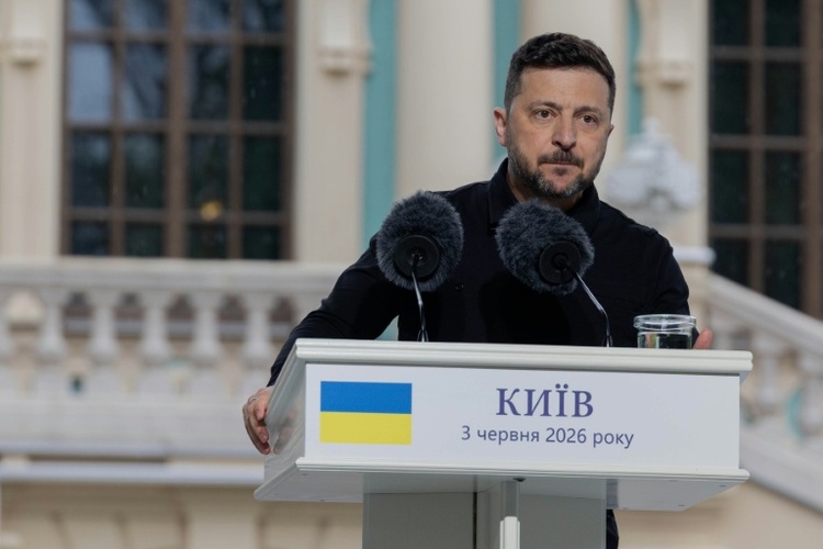 Selenskyj will bei G7-Gipfel mit Trump über Ukraine-Krieg sprechen