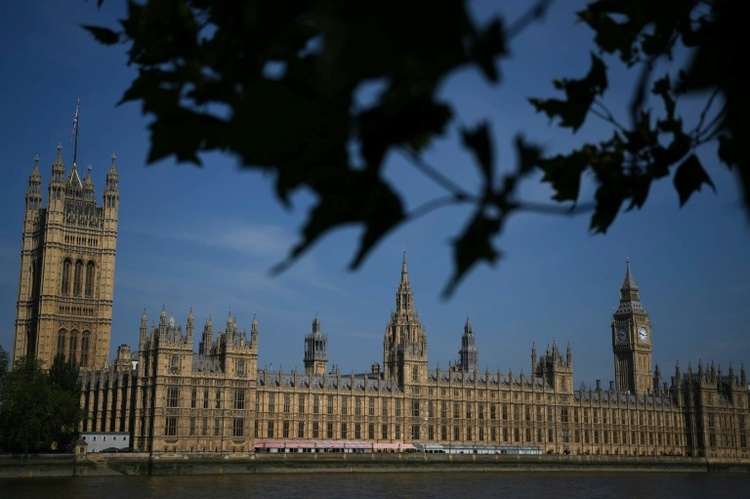Rechnungsprüfer: Aufschieben von Renovierung des Westminister-Palasts kostet viel Geld