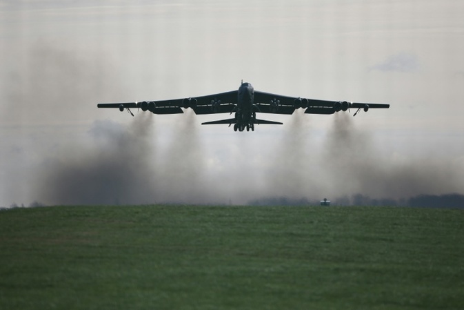 US-Kampfjet in Kalifornien abgestürzt