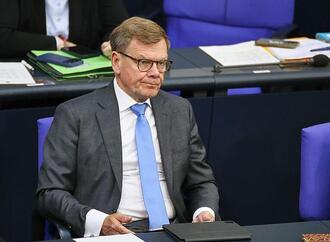 Wadephul rechnet mit langen Atomverhandlungen mit Iran