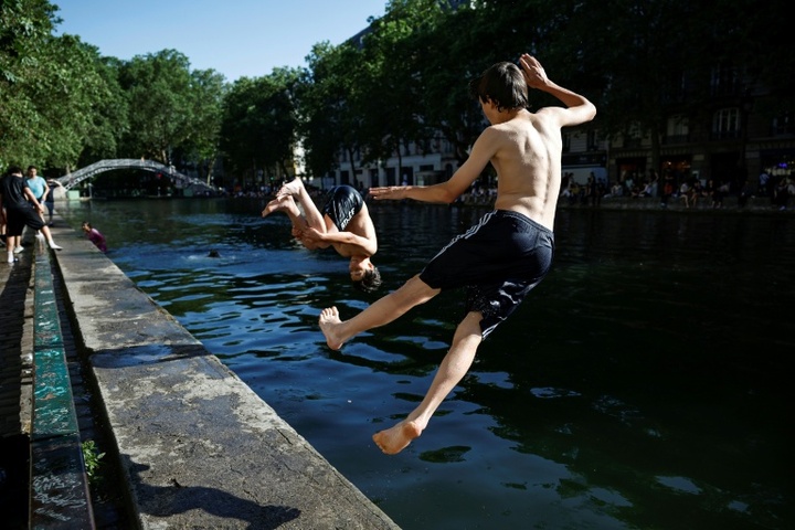 Hitzewelle: Paris erlaubt das Baden im Canal Saint-Martin