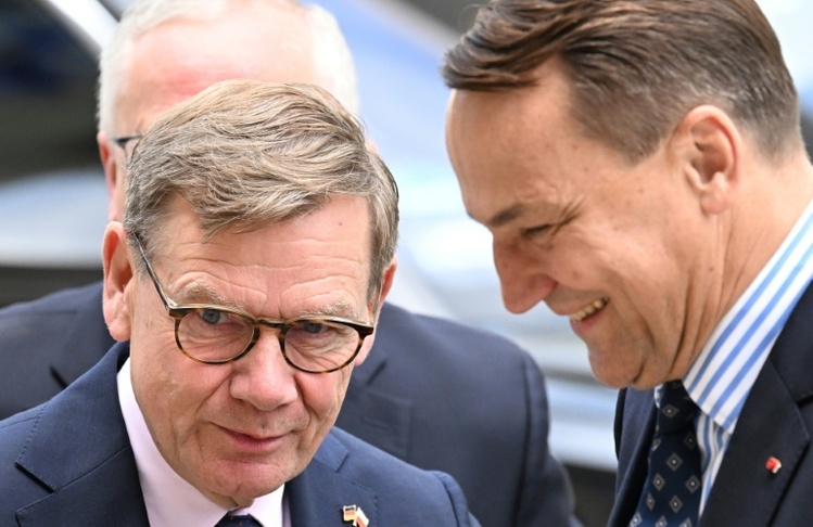 Vertiefte Partnerschaft: Deutschland und Polen erneuern Verteidigungsabkommen