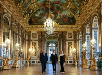 Trump nimmt an Abendessen mit Macron auf Schloss Versailles teil