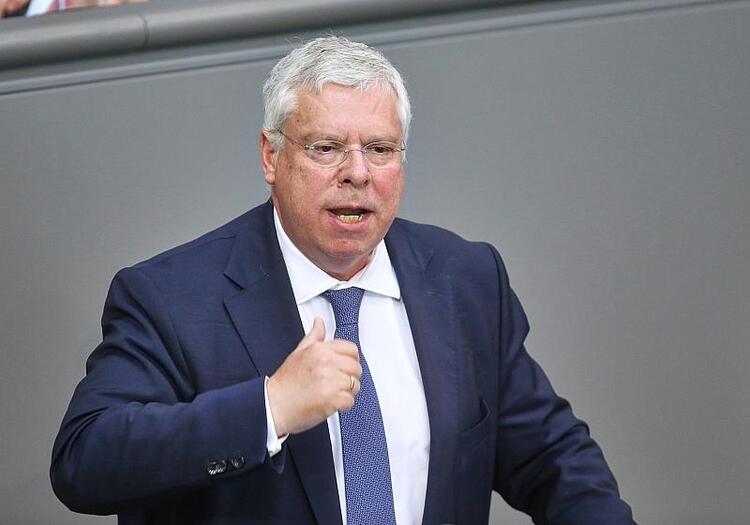 Hardt: Freie Fahrt durch Straße von Hormus zentral für Deutschland