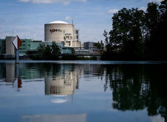 Schweiz steuert auf Referendum über Neubau von Akw zu