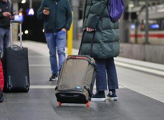 Bahn-Störung behoben - Zugverkehr läuft wieder an