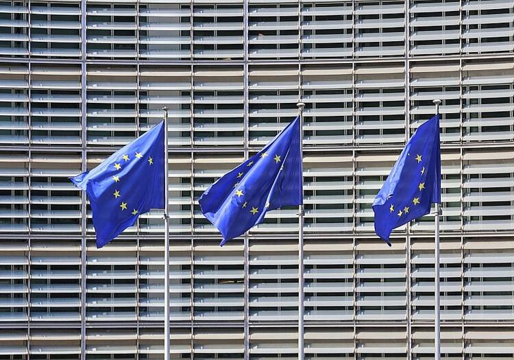 EU will Cloud-Geschäfte von Amazon und Microsoft regulieren