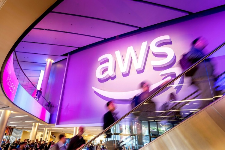 Brüssel erwägt strengere Regeln für Cloud-Dienste von Amazon und Microsoft