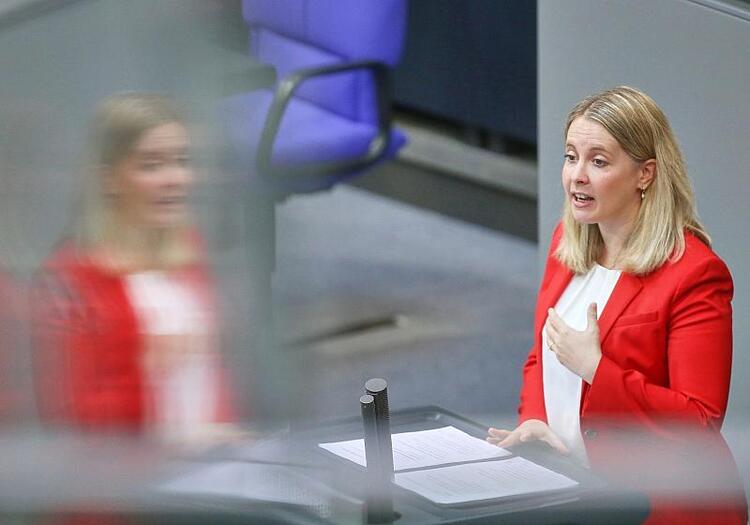 Hubertz will Wohngeldausgaben nur um 738 Millionen Euro senken