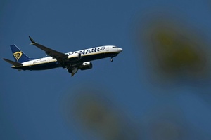Ryanair streicht Gebühr für Familiensitzplatz - allerdings ''widerwillig''