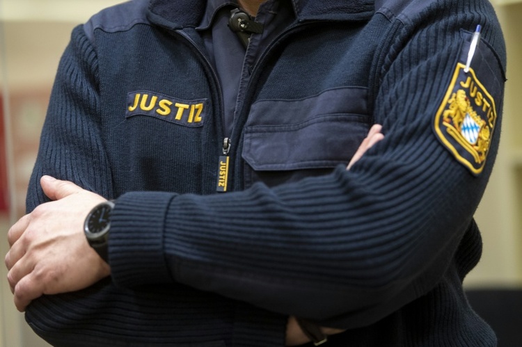 Geldwäsche für nigerianische Mafia: Zwölf Angeklagte in München verurteilt