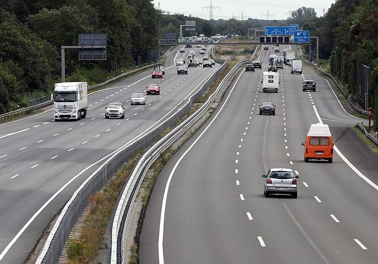 Schnieder erwartet keine größeren Hitzeschäden auf Autobahnen