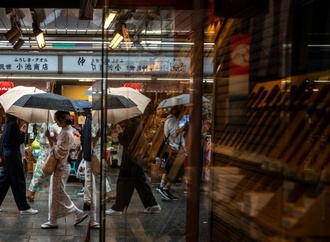 Zwei Stürme im Anmarsch: Mehr als hundert Flüge in Japan gestrichen