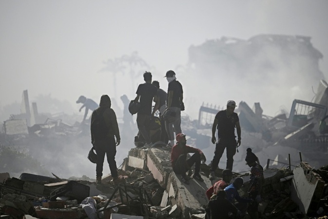 UNO: Über 50.000 Vermisste nach Erdbeben in Venezuela - Helfer aus dem Ausland gelandet
