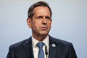 Niedersachsens Ministerpräsident Lies gegen radikale Sparpläne bei VW