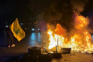 Hisbollah-Anhänger protestieren in Beirut gegen Libanon-Israel-Abkommen