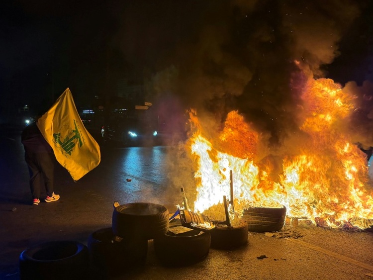Hisbollah-Anhänger protestieren in Beirut gegen Libanon-Israel-Abkommen