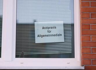 Hausärzte werfen Regierung Versagen beim Hitzeschutz vor