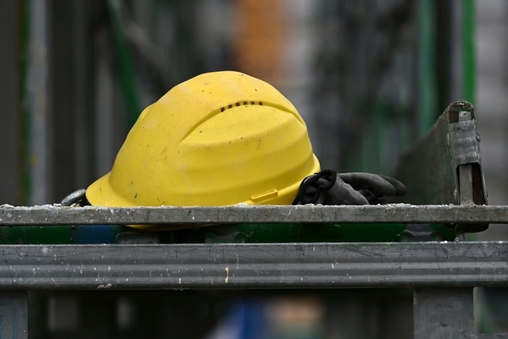 Tödlicher Unfall auf Baustelle in Hamburg: Arbeiter von Radlader erfasst