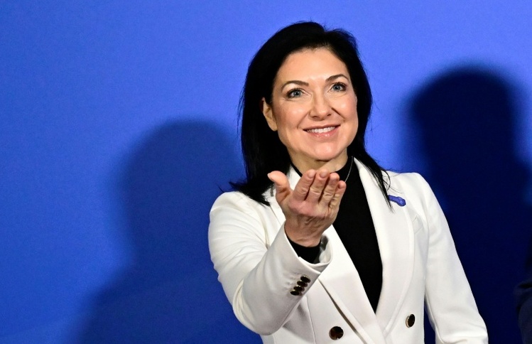 Reiche will Rechenzentren schneller ans Netz schließen