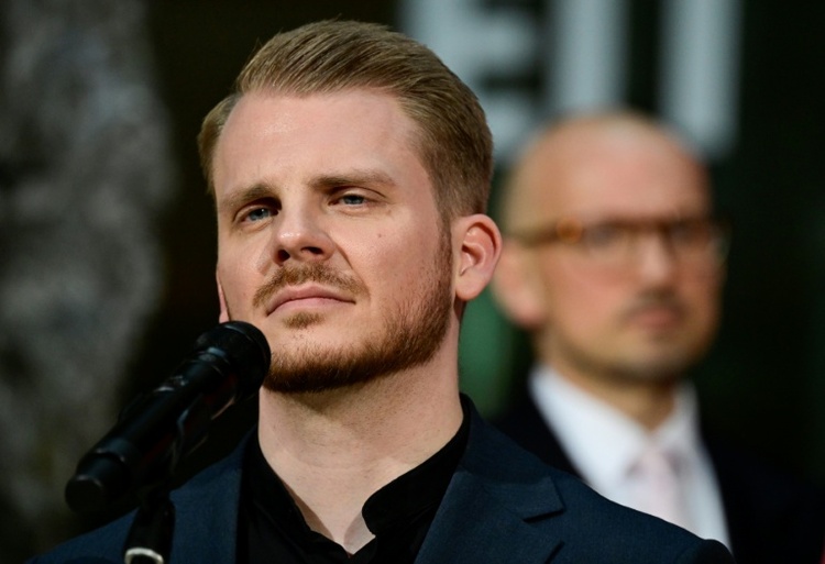 Klüssendorf räumt Unmut in SPD über geplante Attestpflicht ein