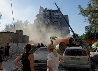 Nach massiver Attacke auf Kiew: Tote bei neuen russischen und ukrainischen Angriffen