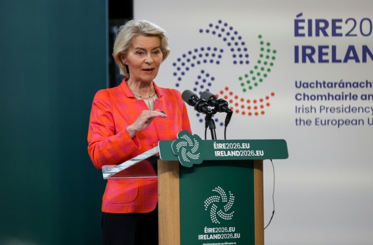 Von der Leyen: Technische Probleme mit EU-Grenzkontrollen werden gelöst
