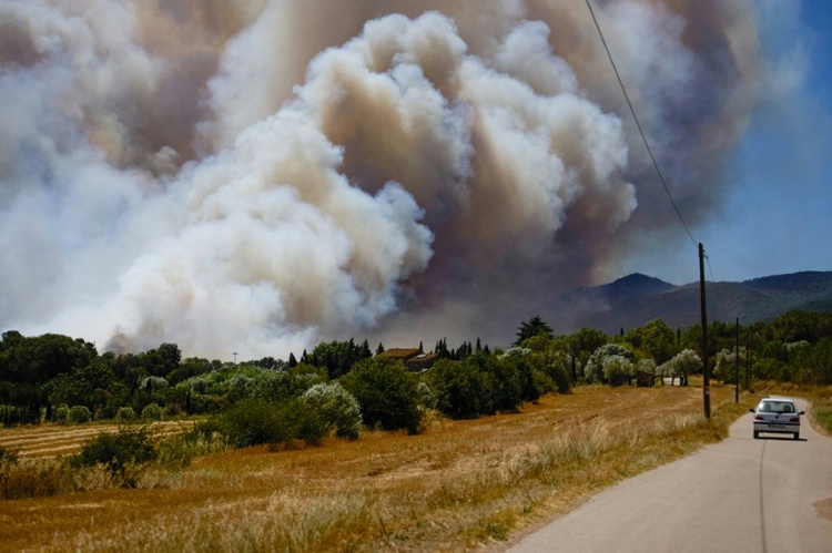 Waldbrand nahe der spanischen Costa Brava weitgehend unter Kontrolle