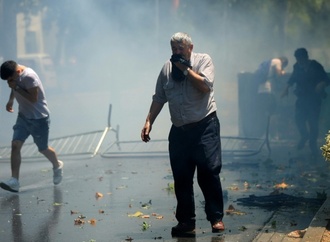 Albanien: Menschenrechtler kritisieren Polizeigewalt bei Protesten