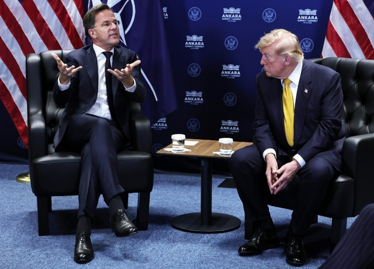 Trump äußert sich auf Gipfel 