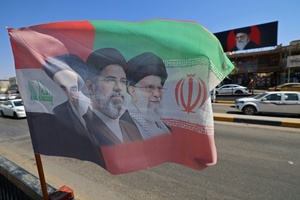 Getöteter iranischer Machthaber Chamenei wird in seiner Heimatstadt beigesetzt