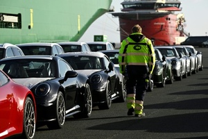 Absatz bei Porsche im ersten Halbjahr um 16 Prozent zurückgegangen