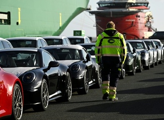 Absatz bei Porsche im ersten Halbjahr um 16 Prozent zurückgegangen