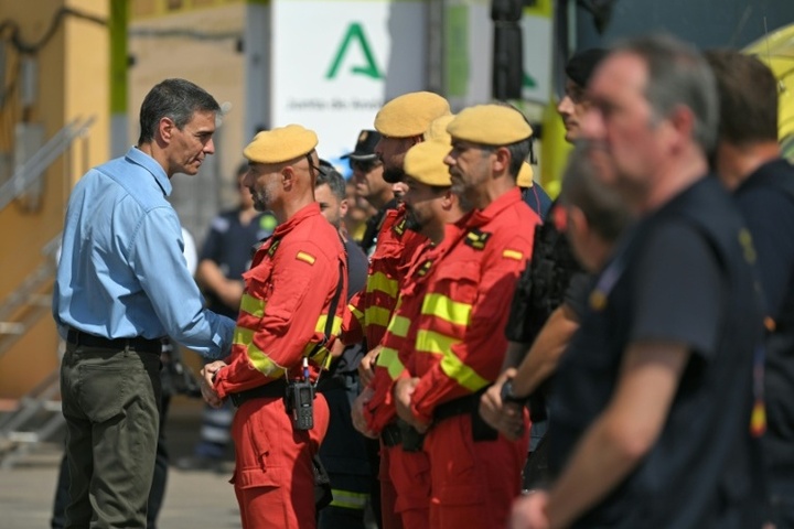 Spaniens Regierungschef ruft bei Besuch in Waldbrandgebiet zu besserer Prävention auf