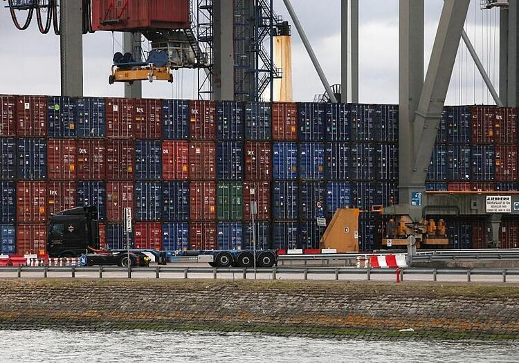 Reeder warnen vor weiteren Lieferketten-Problemen