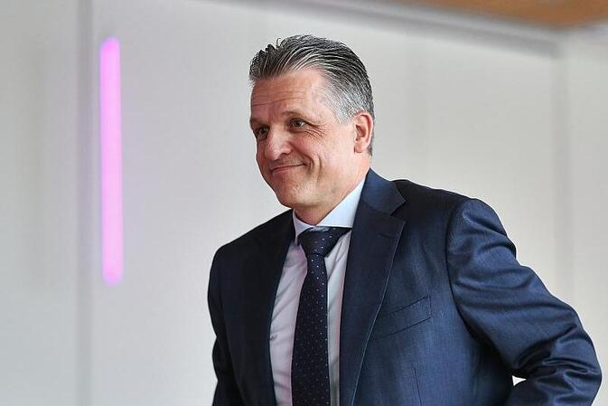 Frei verspricht ''Paradigmenwechsel'' bei Berichtspflichten