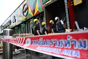 Polizei: Mehrheit der Opfer bei Brand in Bangkoker Lokal an Rauchvergiftung gestorben