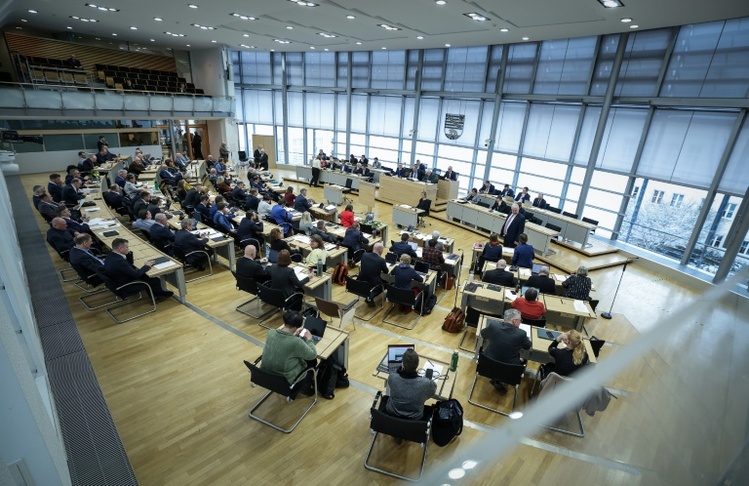 Untreueverdacht bei CDU in Sachsen-Anhalt: Potenzielle Beweise werden ausgewertet