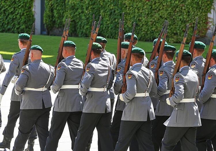 Bundeswehr fehlen knapp 2.000 Soldaten für Litauen-Brigade