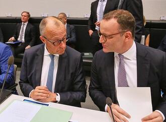 Merz nennt Spahn-Rücktritt ''unvermeidlich''