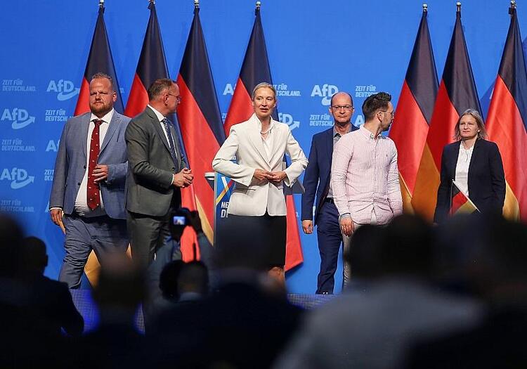 AfD baut Vorsprung vor Union laut 