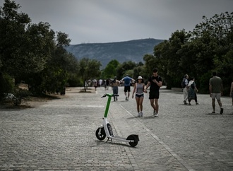 Griechenland will E-Scooter für Kinder und Jugendliche unter 17 Jahren verbieten