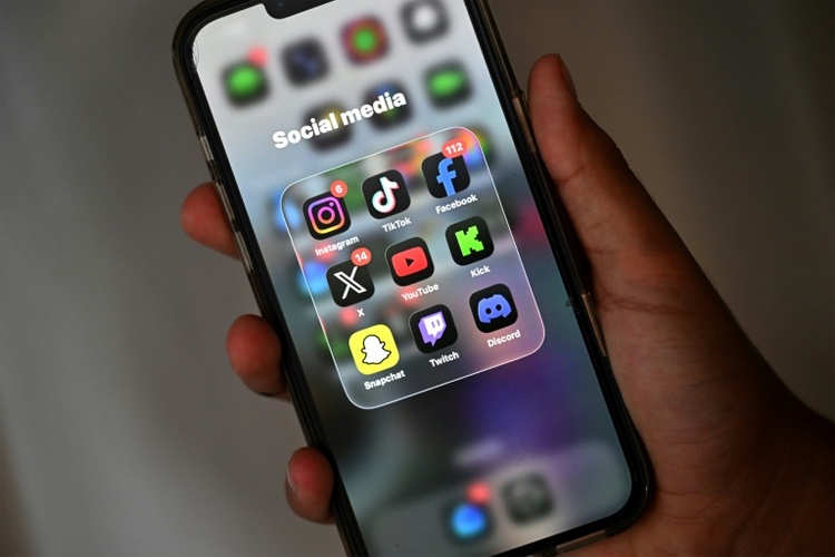Frankreich beschließt als erstes EU-Land Social-Media-Verbot für unter 15-Jährige