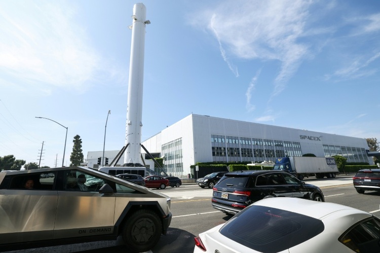 Tesla steigert Umsatz - Musks massive Investitionspläne verunsichern Anleger