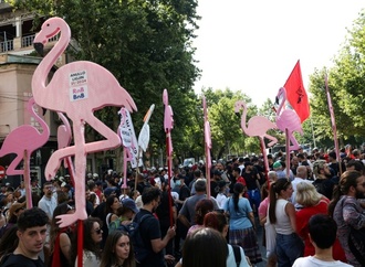Anti-Regierungs-Demo: Albanische Polizei setzt Tränengas gegen Demonstranten ein
